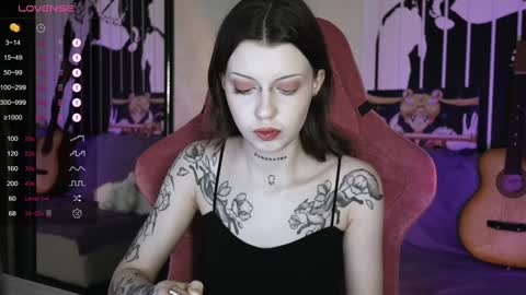 Violet online show from December 25, 9:34 am