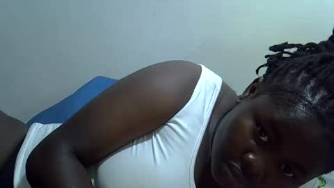 prettybooty1 online show from November 26, 5:25 pm