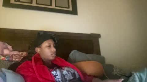 prettyfacefemale online show from April 21, 2:51 am