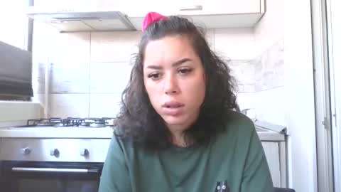 prettyjulliette online show from November 2, 9:34 am