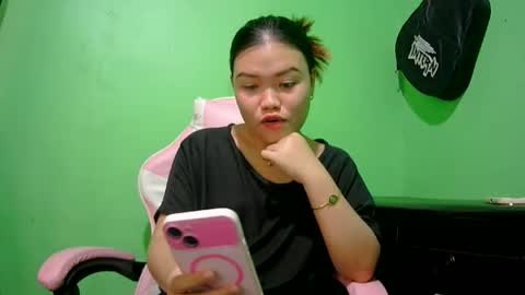 prettymae756493 online show from July 26, 2:03 pm