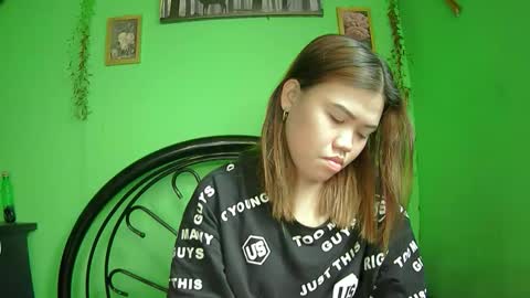 prettymae756493 online show from March 30, 5:18 am