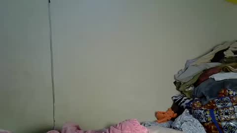 prettyriss online show from April 14, 8:09 pm