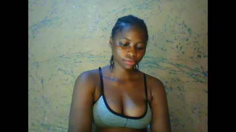 prettyxxpac online show from February 19, 11:36 pm