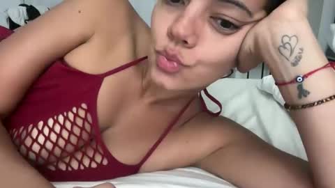 prettyyykittyyy22 online show from January 19, 5:14 am