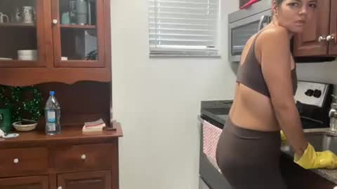 prettyyykittyyy22 online show from March 22, 6:47 pm