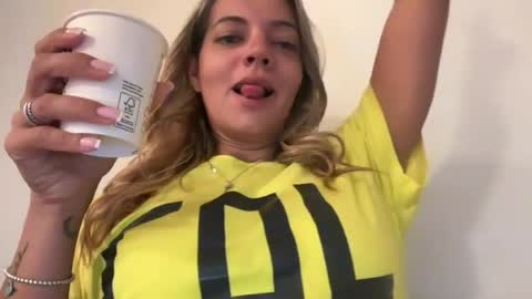 prettyyykittyyy22 online show from July 4, 5:03 am
