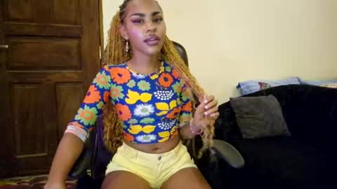 priceless_sexy online show from June 28, 7:20 pm