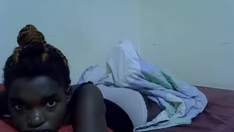 princess_scovia online show from January 14, 3:22 am