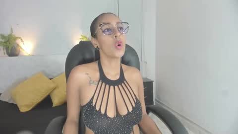 Priscila  online show from November 11, 9:12 pm