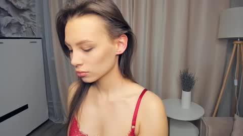 Sofi online show from December 18, 7:35 am