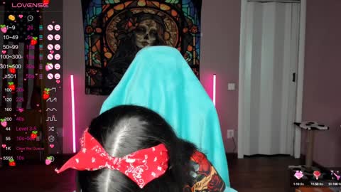 Di online show from February 5, 2:37 pm