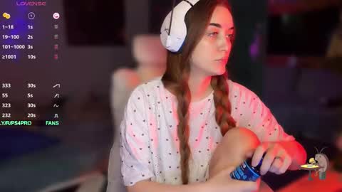 Queen of Pain online show from November 3, 5:33 am