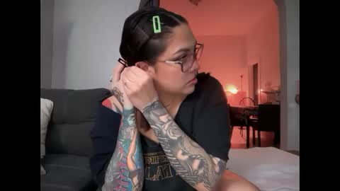 Pumpkin bunny online show from December 21, 11:30 pm