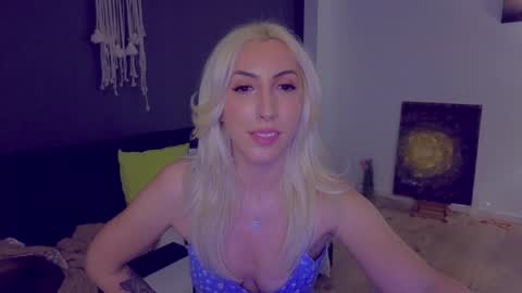 Isabelle online show from January 31, 5:53 pm