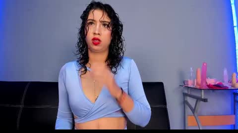 Snapshot of purplay_98 chatting on February 25, 1:00 pm purplay_98 online show from February 25, 1:00 pm