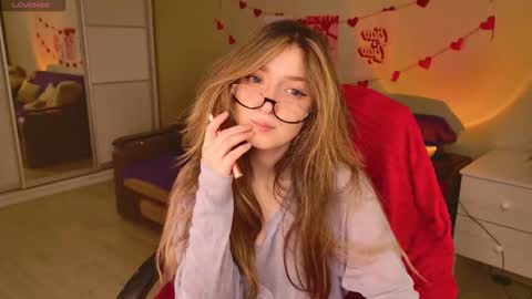 Bella online show from February 1, 5:39 am