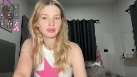 Lina online show from May 25, 7:57 pm