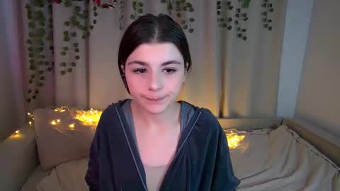 Snapshot of pyro_flerrr chatting on September 19, 6:51 pm Ava online show from September 19, 6:51 pm