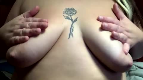 Bigtitanalslut online show from October 23, 12:16 am