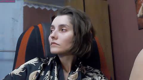 Lola online show from February 27, 2:10 pm