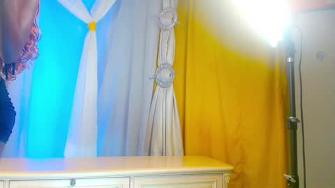 queen online show from January 11, 10:04 pm