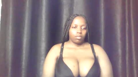 QUEEN online show from February 3, 6:40 am