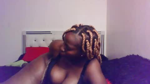 QUEEN online show from April 17, 4:03 am