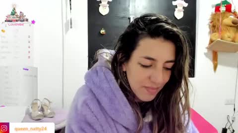 queen_natttyy online show from December 28, 3:47 am