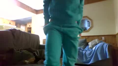 queenbee6269 online show from January 2, 11:06 pm