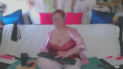 QueenPammy online show from January 9, 11:03 am