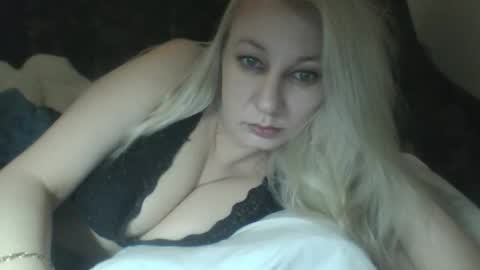 qwertyui online show from May 15, 11:07 pm
