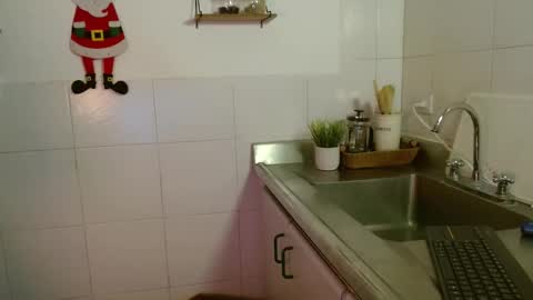 Rachel online show from December 19, 10:24 pm