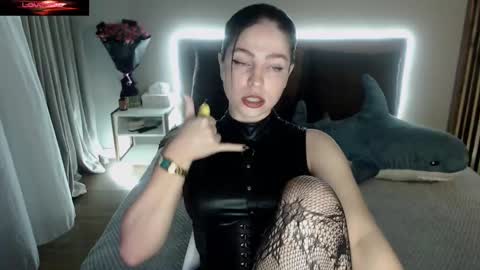 Snapshot of rachelcamp chatting on February 23, 5:23 pm Call me Miss. online show from February 23, 5:23 pm