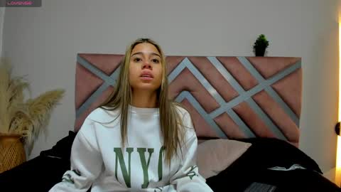 Rachell online show from June 3, 4:46 am
