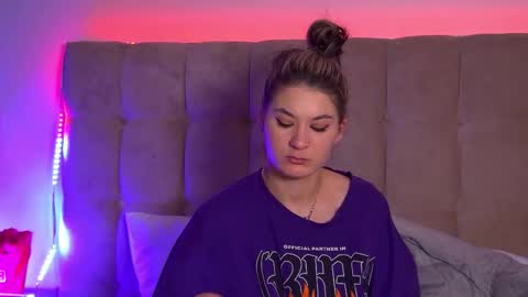 Snapshot of rachellsimpson chatting on March 5, 5:18 am RachellSimpson online show from March 5, 5:18 am