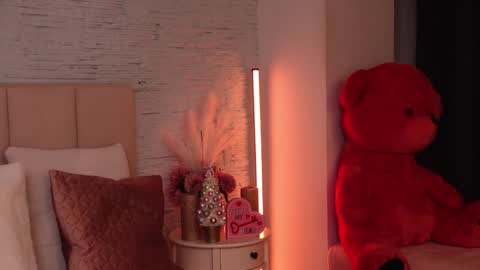 Snapshot of rachelswaan chatting on December 17, 5:07 am RachelSwaan online show from December 17, 5:07 am