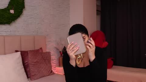 Snapshot of rachelswaan chatting on February 24, 5:52 am RachelSwaan online show from February 24, 5:52 am