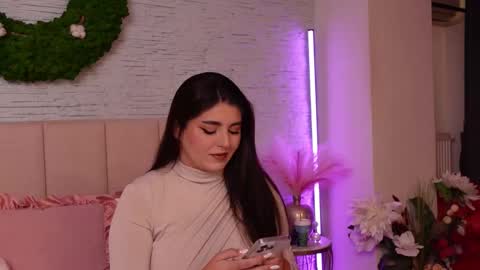 Snapshot of rachelswaan chatting on September 21, 5:28 am RachelSwaan online show from September 21, 5:28 am