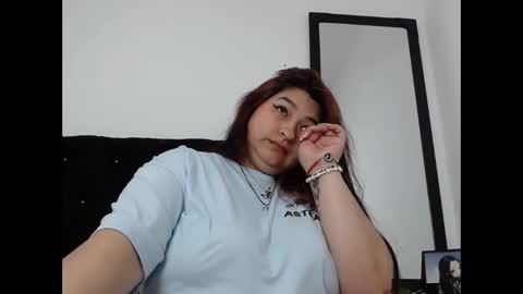 radiantgoddes online show from January 16, 4:03 pm