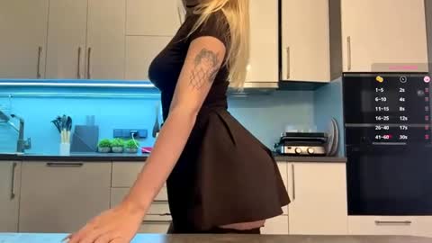 Mila online show from April 24, 4:54 pm