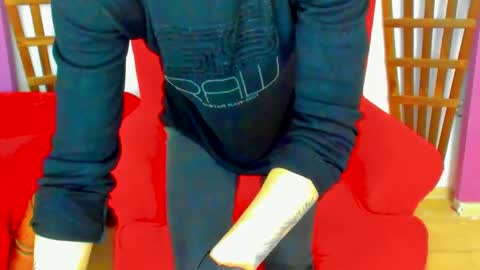 Snapshot of raemonnay chatting on January 29, 1:28 pm raemonnay online show from January 29, 1:28 pm