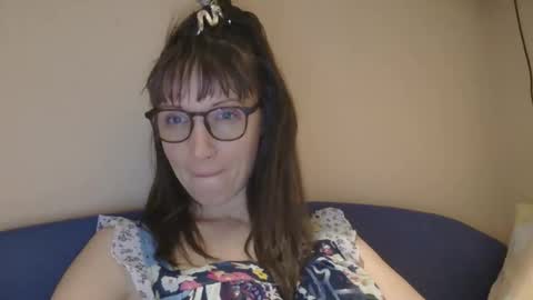 Rafaella online show from April 12, 10:01 pm