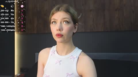 Lisa online show from January 31, 9:05 pm