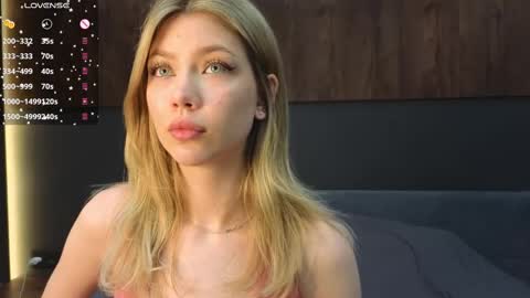 Lisa online show from February 14, 9:21 pm