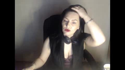 Hayle online show from May 5, 12:46 am