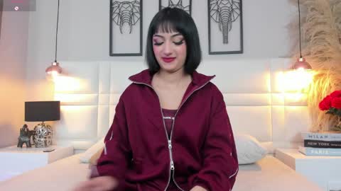 raquel Hyde online show from April 5, 12:15 pm