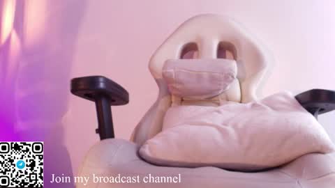 Snapshot of rave_paradise chatting on October 17, 11:13 am   online show from October 17, 11:13 am