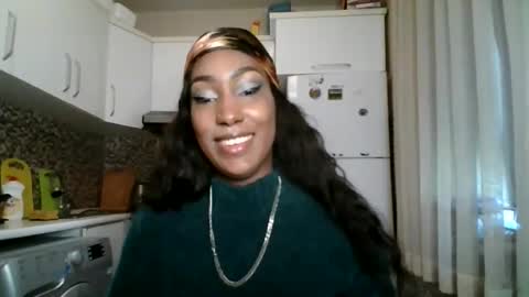 ravenbby online show from May 8, 7:55 am