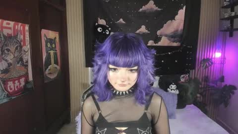 ravencollen online show from March 27, 7:58 pm